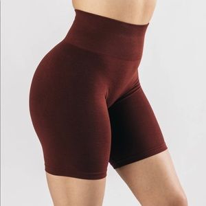 Alphalete Amplify Biker Shorts